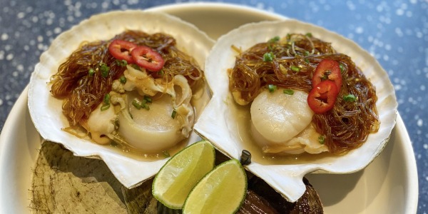 Steamed Scallops with Glass Noodles